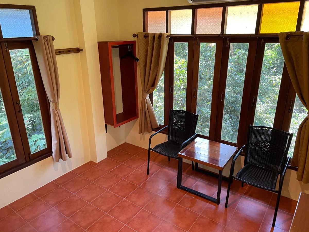 Art'S Riverview Lodge Khao Sok National Park Экстерьер фото
