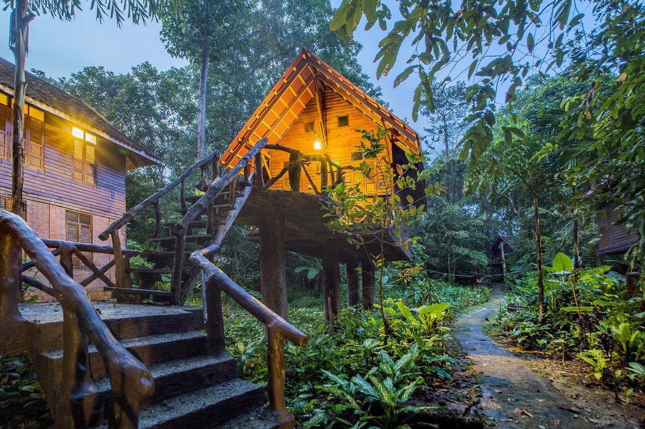 Art'S Riverview Lodge Khao Sok National Park Экстерьер фото