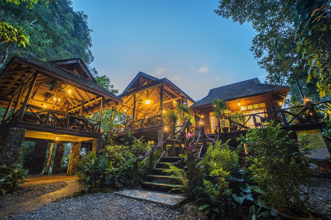 Art'S Riverview Lodge Khao Sok National Park Экстерьер фото