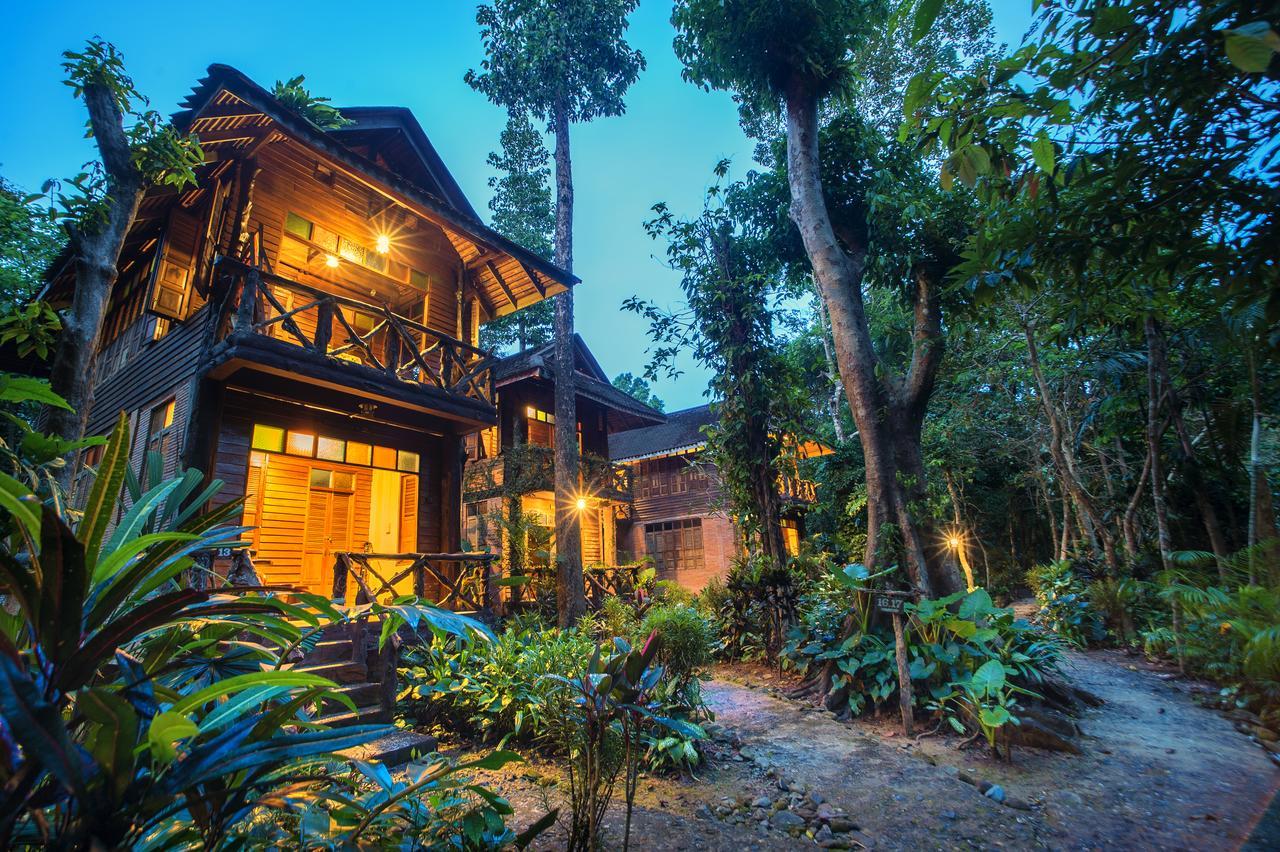 Art'S Riverview Lodge Khao Sok National Park Экстерьер фото