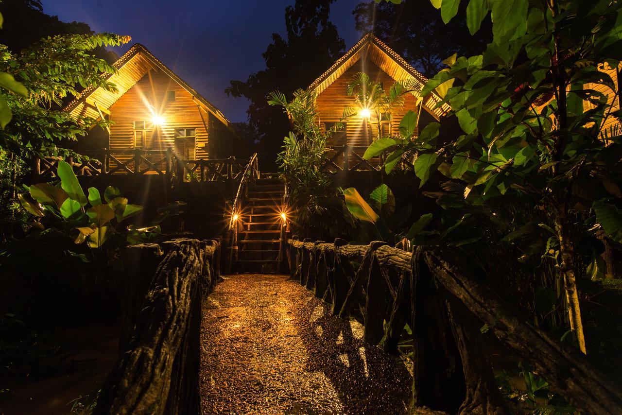 Art'S Riverview Lodge Khao Sok National Park Экстерьер фото